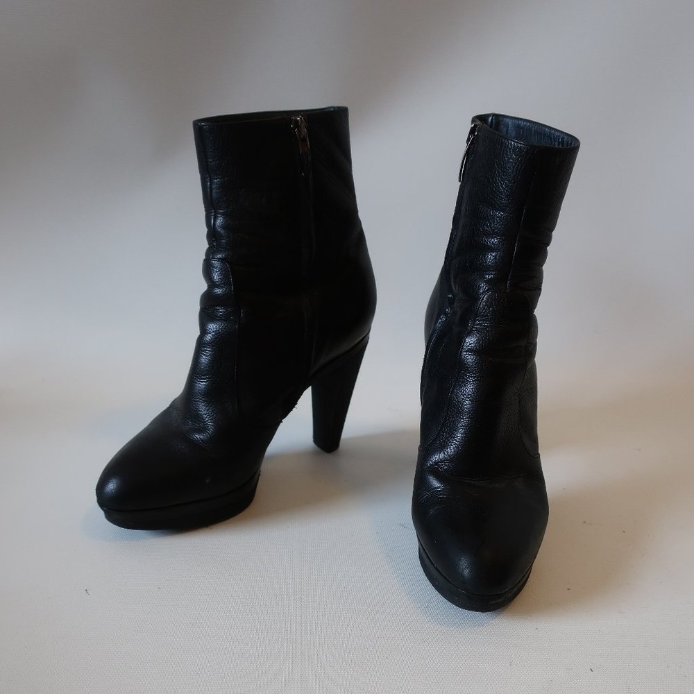 SERGIO ROSSI LEATHER PLATFORM BOOTIE 37 US/7 *